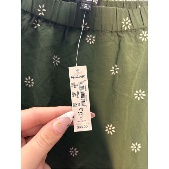 Madewell green ruffled mini skirt size medium - Picture 4 of 4